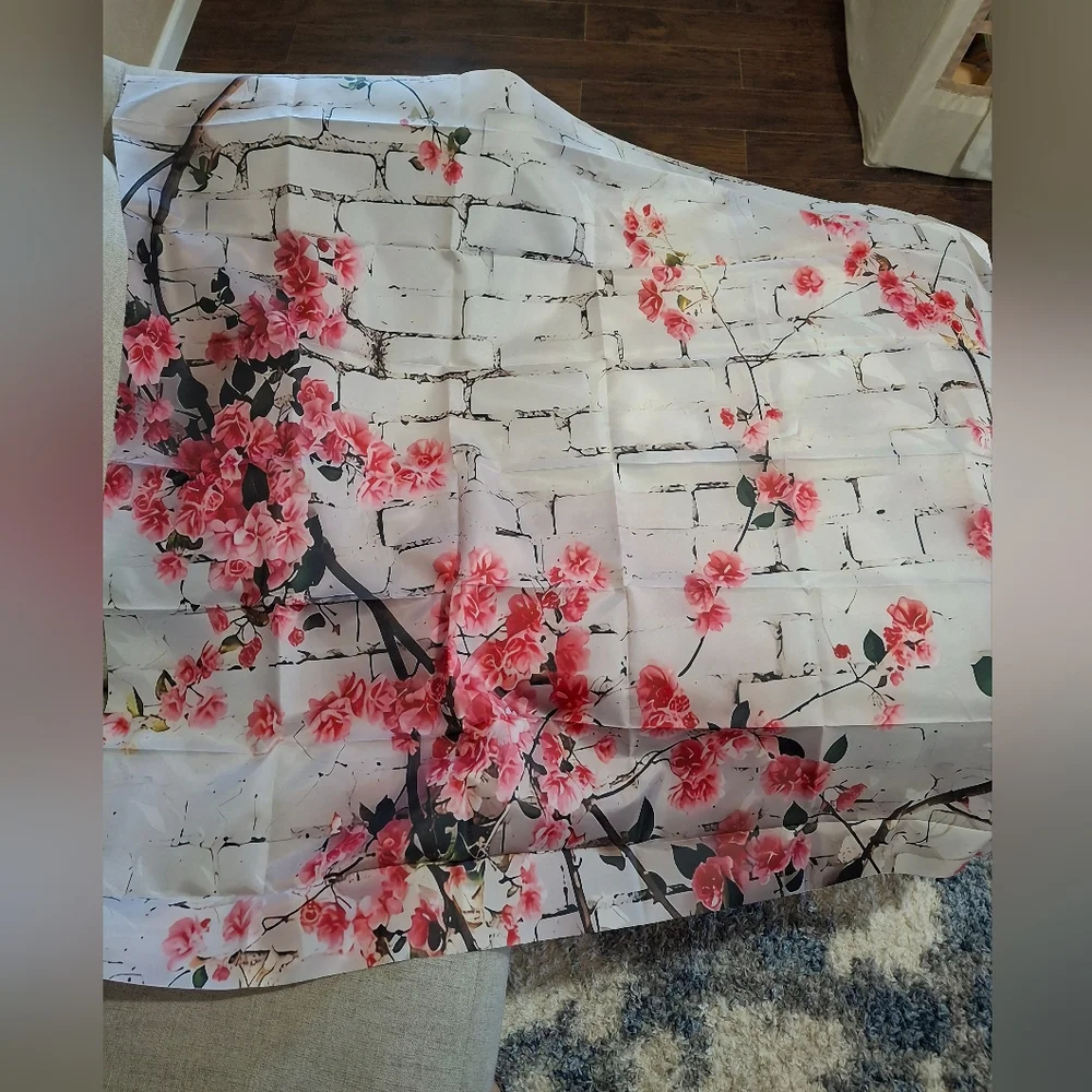 Floral Pink and White Wall Tapestry